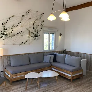 appartement-lumineux-avec-grande-terrasse-couverte.hotels-rhonealpes.com/